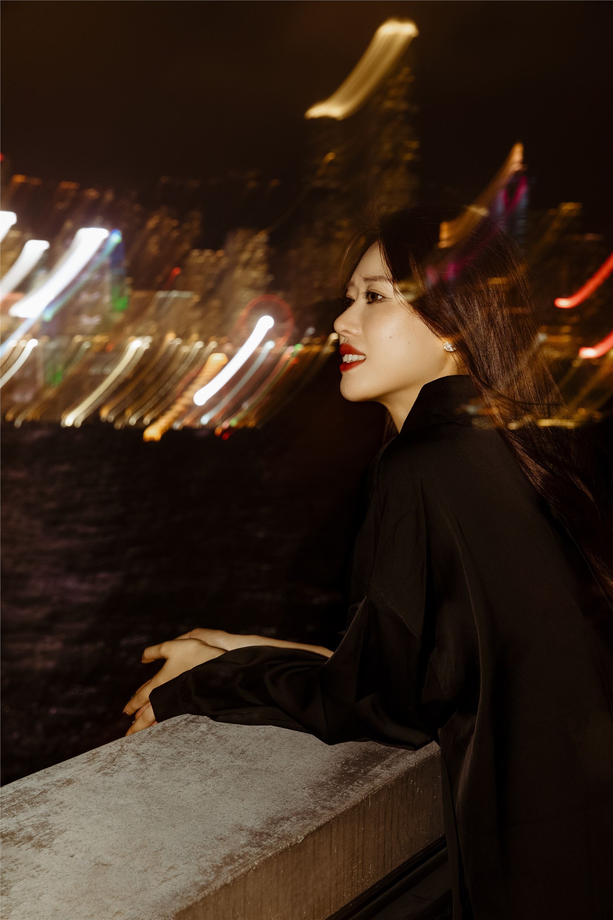 YITUYU艺图语 2025.01.28 香港的夜 Chenaling_CL